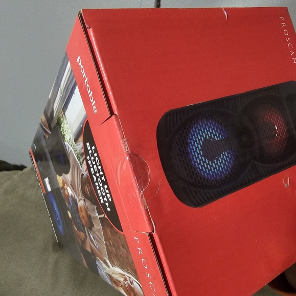 Bluetooth speaker - Picture 2 of 3